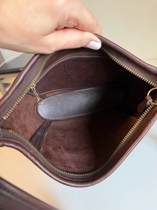 Vintage Coach Slim Duffle in Mahogany - 9816 - Picture 6 of 9